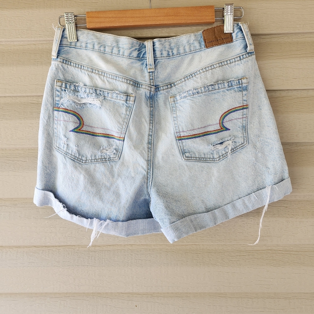 American Eagle rainbow pockets mom shorts size 4
